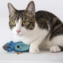 Load image into Gallery viewer, DOC &amp; PHOEBE'S INDOOR HUNTING CAT FEEDER
