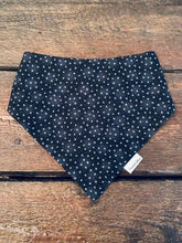 Load image into Gallery viewer, COCONUT COLLARS BANDANA SM
