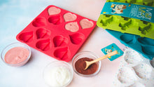 Load image into Gallery viewer, MESSY MUTTS BAKE/FREEZE TREAT MOLD HEART CONFETTI
