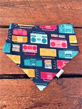 Load image into Gallery viewer, COCONUT COLLARS BANDANA LG
