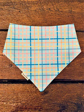 Load image into Gallery viewer, COCONUT COLLARS BANDANA LG
